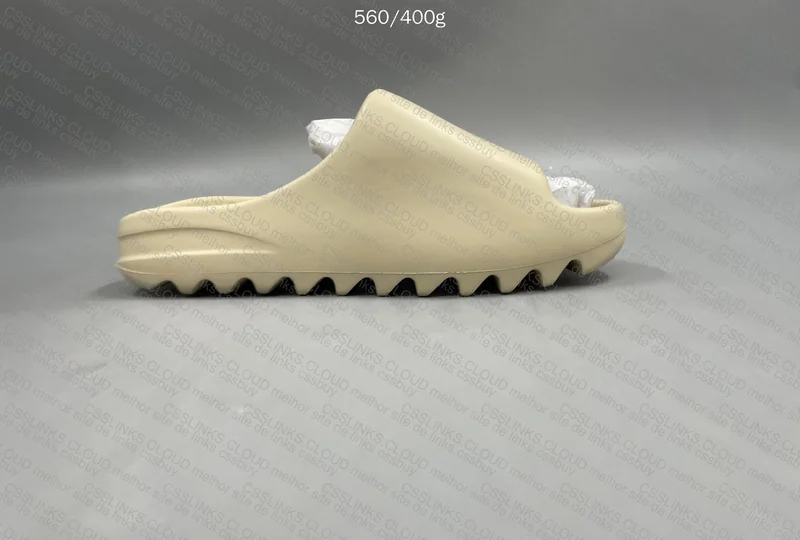 Slide Yeezy 7