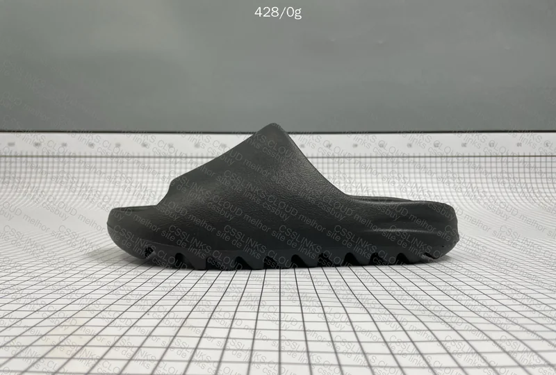 Slide Yeezy 8