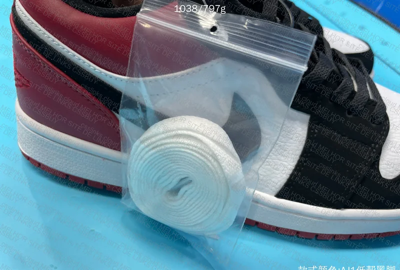 Small DT - Air Jordan 1 10