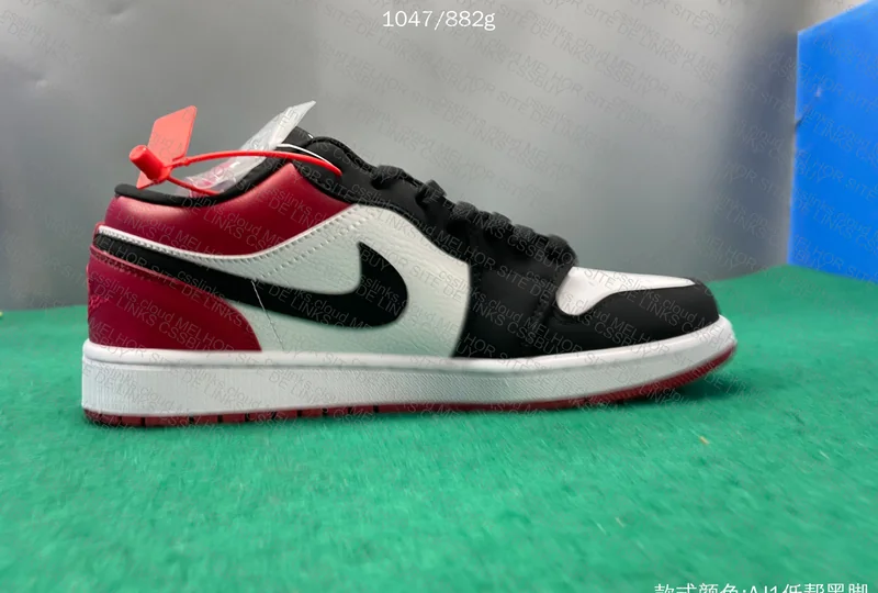 Small DT - AJ1 Black White Red 9