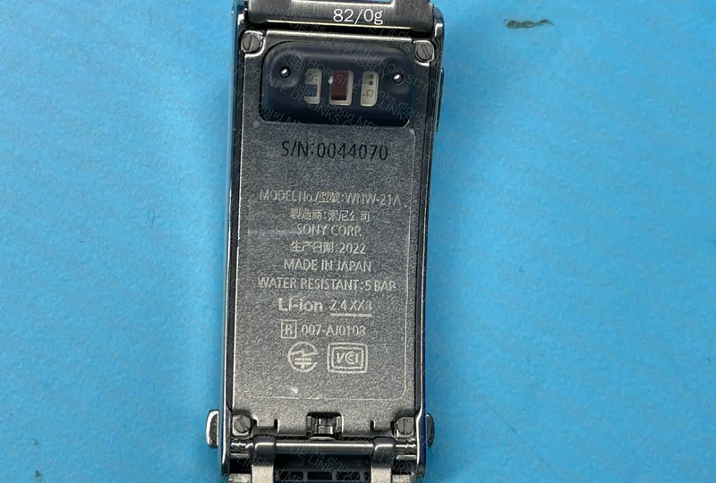 Sony WENA 3 Silver Smartband 2