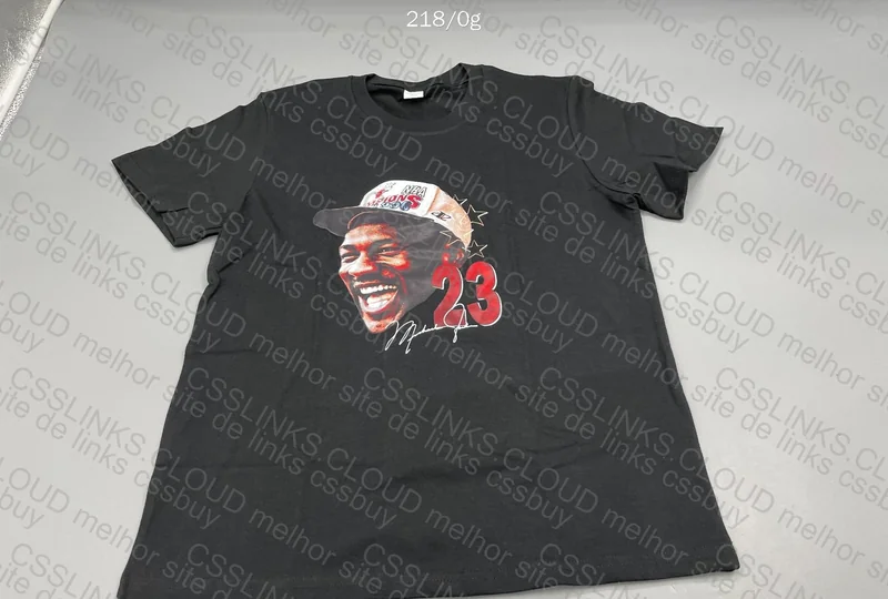 Sneaker e T-SHIRT Jordan 9