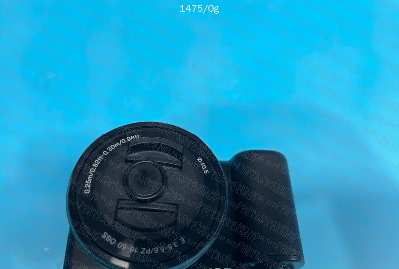 Sony ZVE10 + Lens and Accessories 4