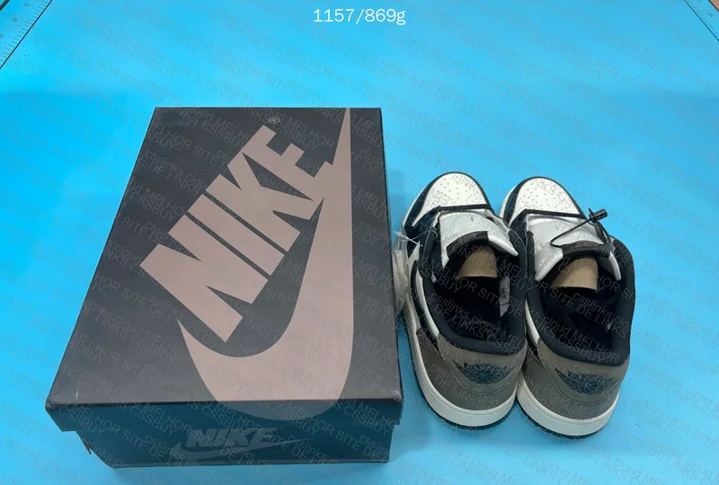(Nevessnkrs OVO Giveaway) Air Jordan 1 Mocha (Help with QC) 7