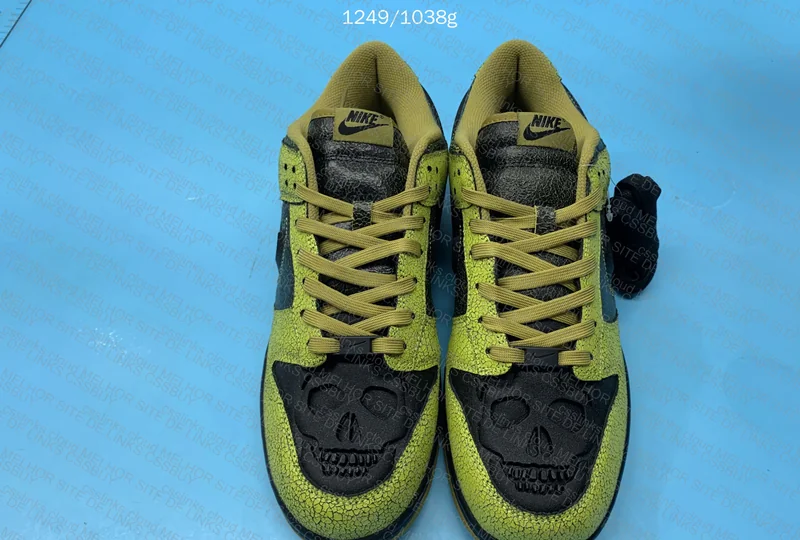 SOUR APPLE E HALLOWEEN SALE