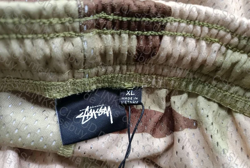 STUSSY INTERNATIONAL TEAM SHORTS 4