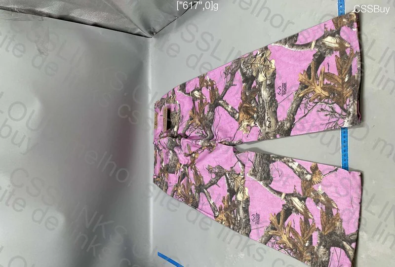 STUSSY REALTREE EDGE BIG OL’ JEANS PINK PANTS