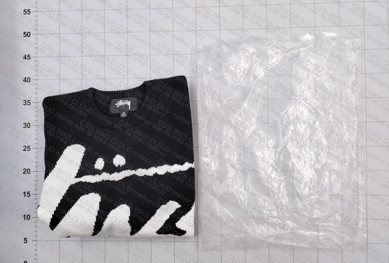 stussy sweater 2