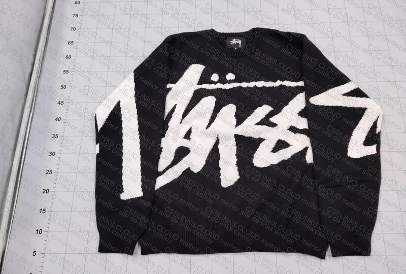 stussy sweater 3