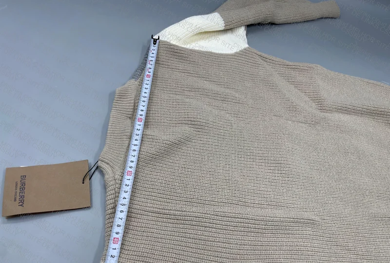 Burberry Sweater 2