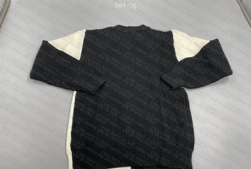 Burberry Sweater 4