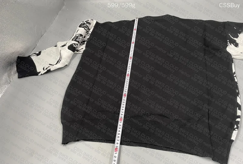 Skull Sweater 3