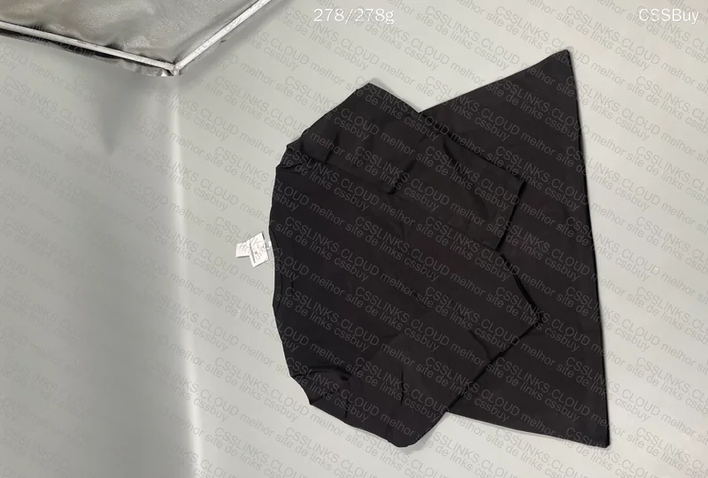 CDG Sweater 2