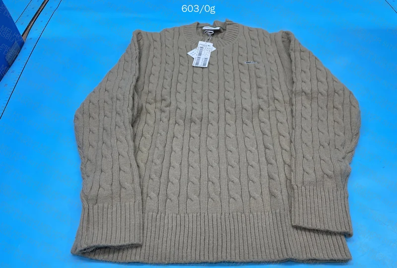 Lacoste Sweater 4