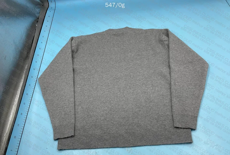 Zara Sweater (Chinese sellers want to make a deal for Chinese New Year) 4