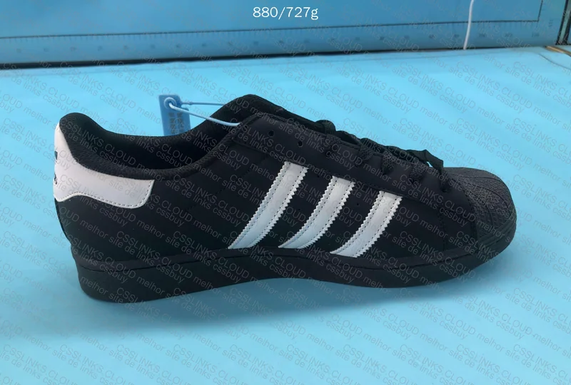 Black Superstar 60¥ 4