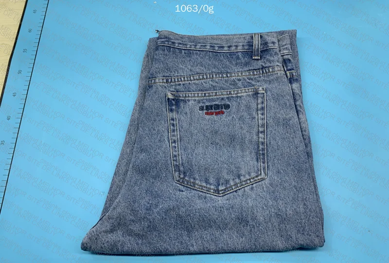 Supreme baggy jeans