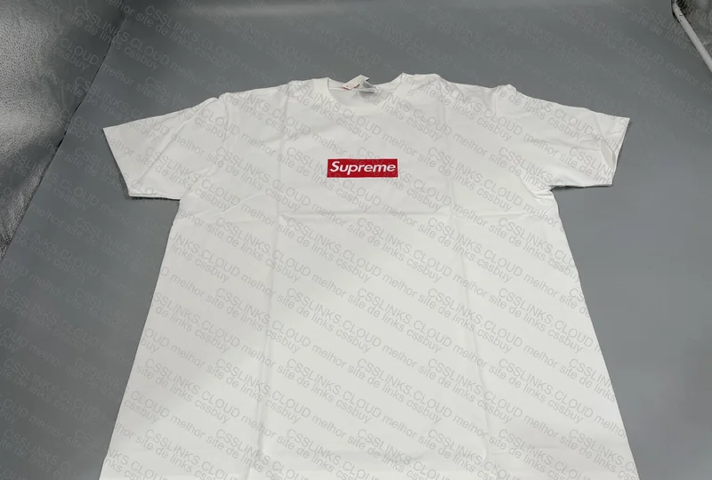 Supreme box logo