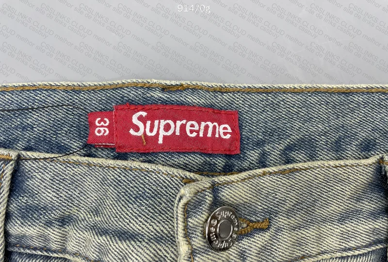 supreme dirty baggy jeans 2