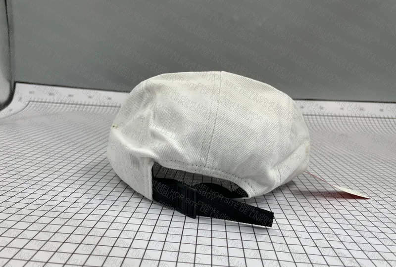 Supreme hat 3