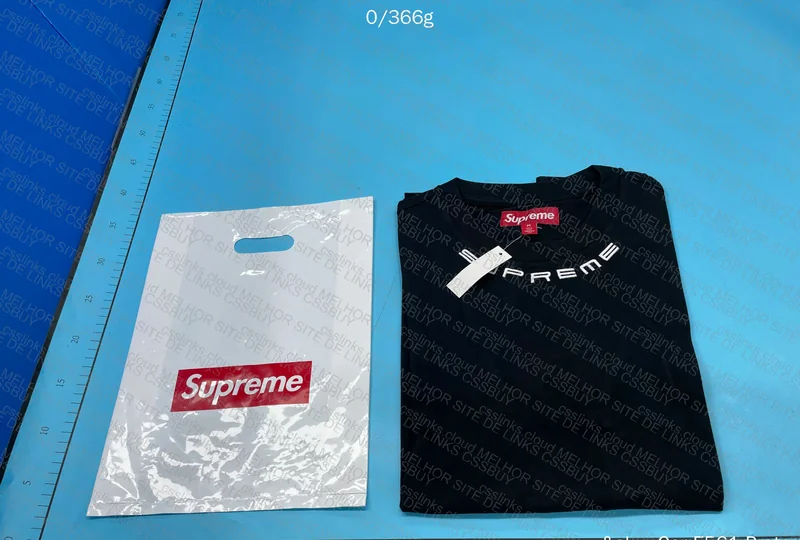 SUPREME LONGSLEEVE 2