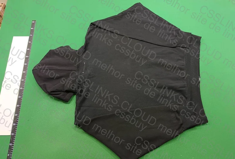 SUPREME MM6 Maison Margiela Hoodie 2
