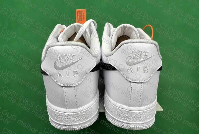 Supreme x Nike Air Force 1 Low 2025 (ZOK) 3