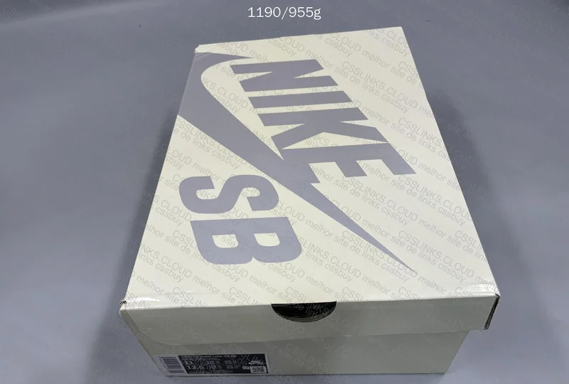 SUPREME X NIKE SB DUNK LOW! GL?? 2