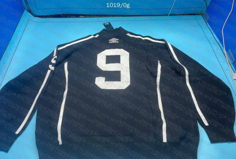 Supreme x Umbro Sweater 2