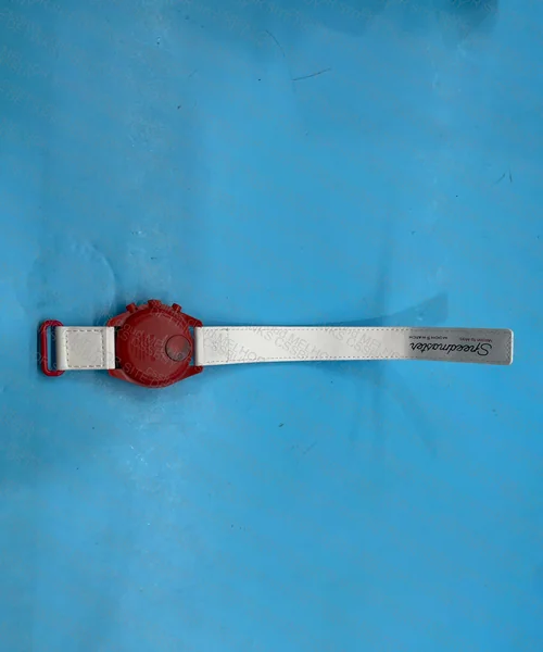 SWATCH x OMEGA Moonwatch 6