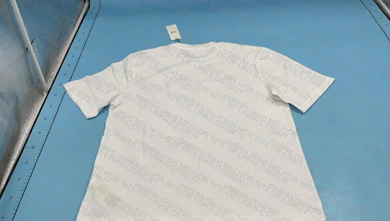 t-shirt ami 4