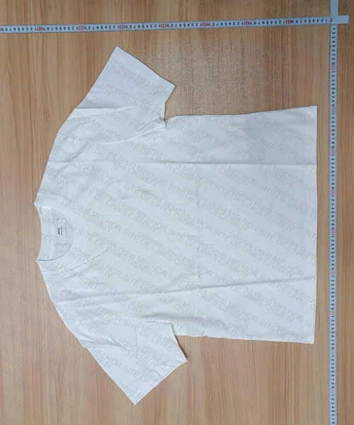 t-shirt ami
