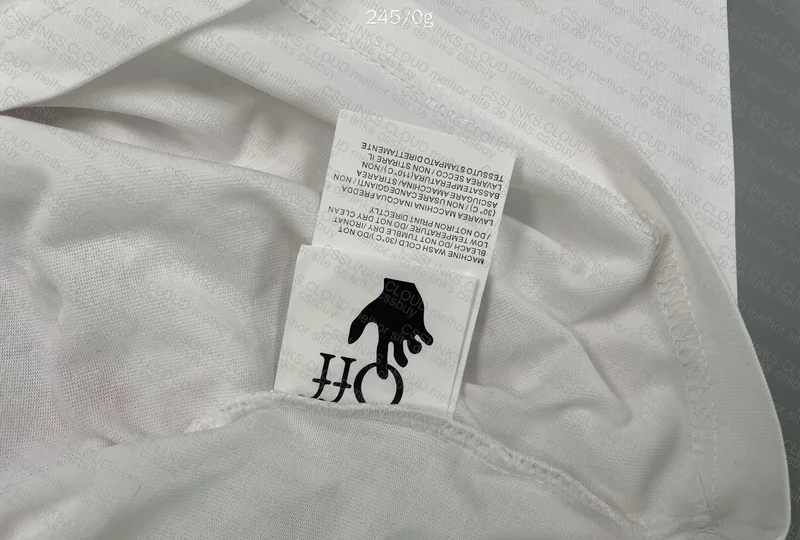 T-Shirt and Socks O-W 4