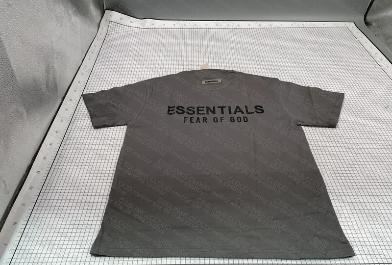 T-Shirt Essentials 4