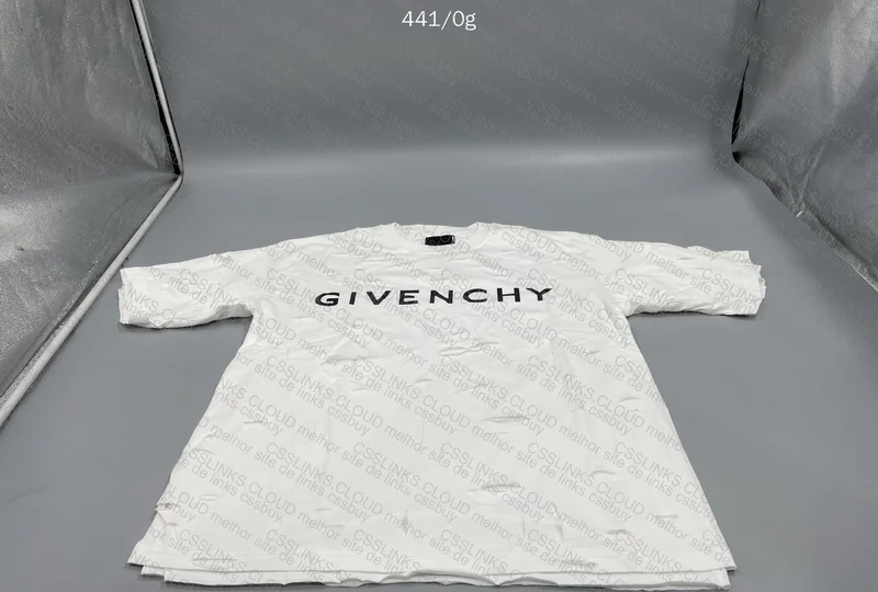 t-shirt givenchy 4