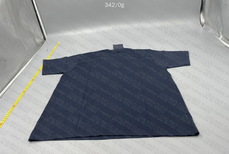 T-Shirt LV x Human Made 3