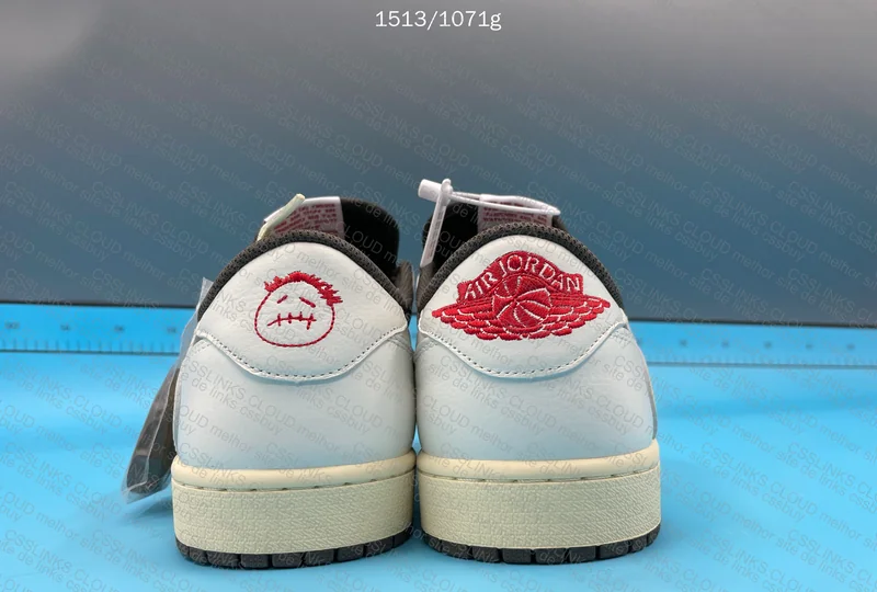 T1 BATCH Travis Scott x Air Jordan 1 Low Reverse Mocha 6