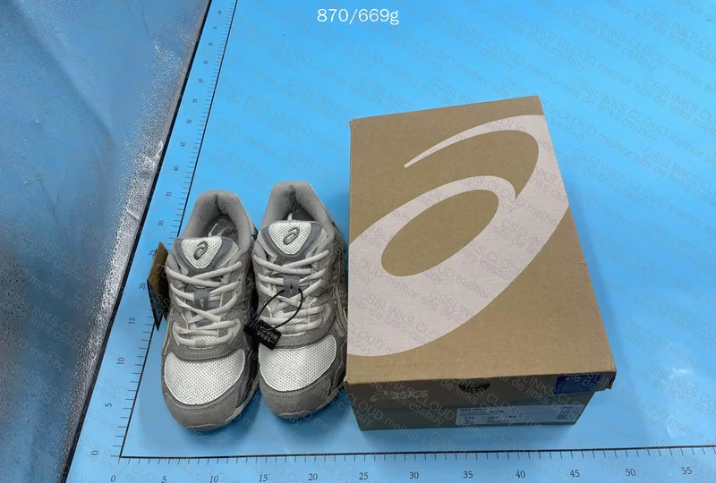 Is this Oyster Grey Color GL? Help 3