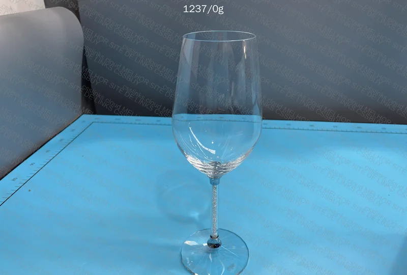 Swarovski Crystal Wine Glass (Little Gift for Mom) 3