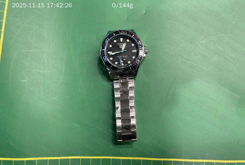 Black Tag Heuer Aquaracer