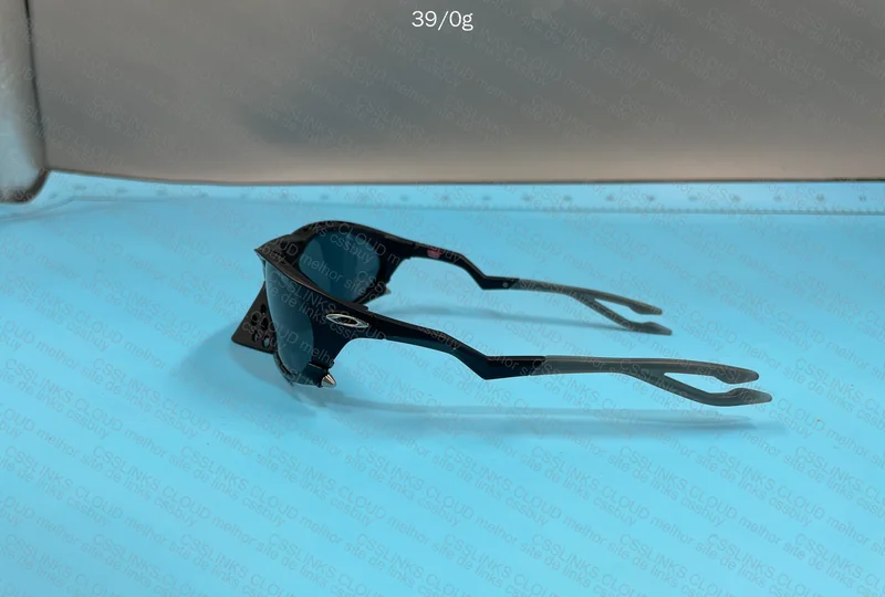 Wearing Oakley Plantaris, Wearing Oakley Plantaris 5
