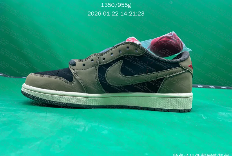 TC BATCH AJ1 Travis Scott Dark Mocha 6