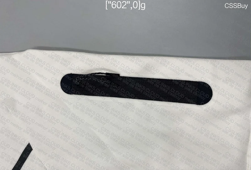 Tech flecce husk 7