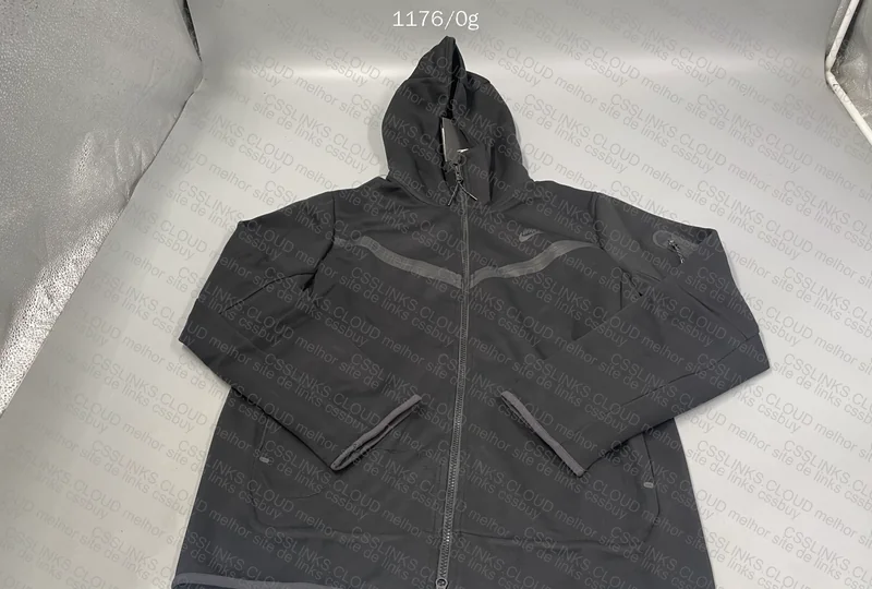 Fleece Tech That Everyone Has Already Bought lol 3