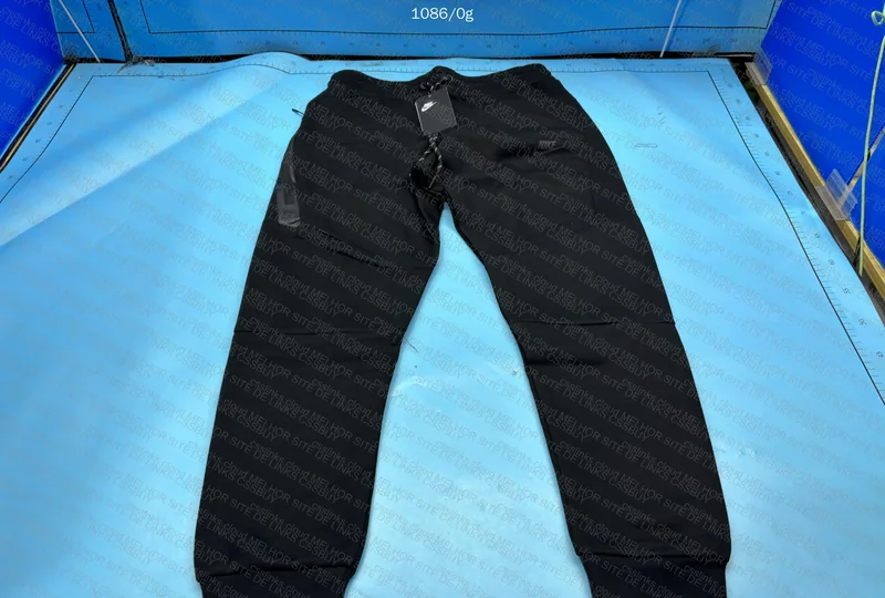 tech flecee nike 4