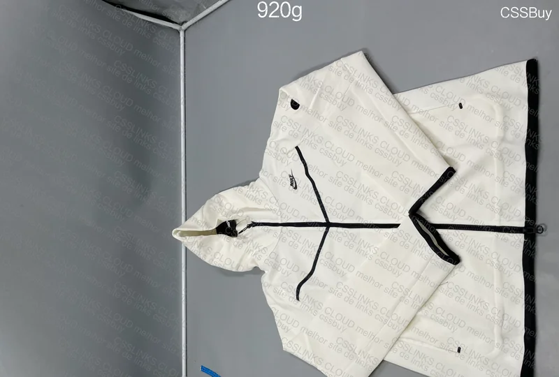 Tech Fleece 7