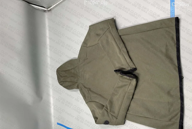 Tech Fleece 4