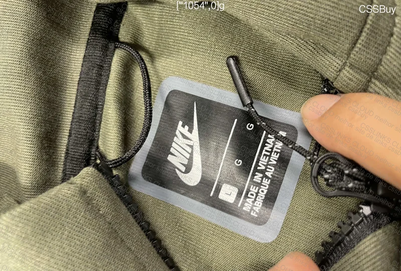 Tech Fleece 5