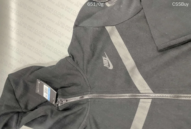 Tech Fleece 4