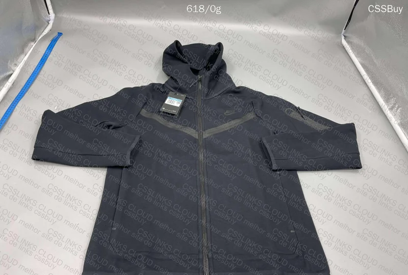 Tech Fleece 3